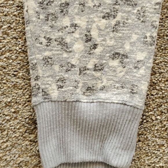 Tipple PJ'S,  crop top, elastic waist. Size medium, gray/white. Adorable,  cozy. - Picture 5 of 8